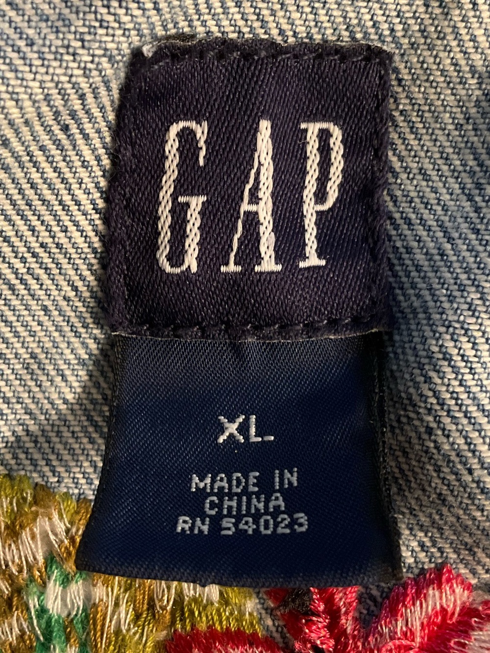 GAP Embroidered Floral Denim Jacket Y2k size XL - Picture 4 of 6